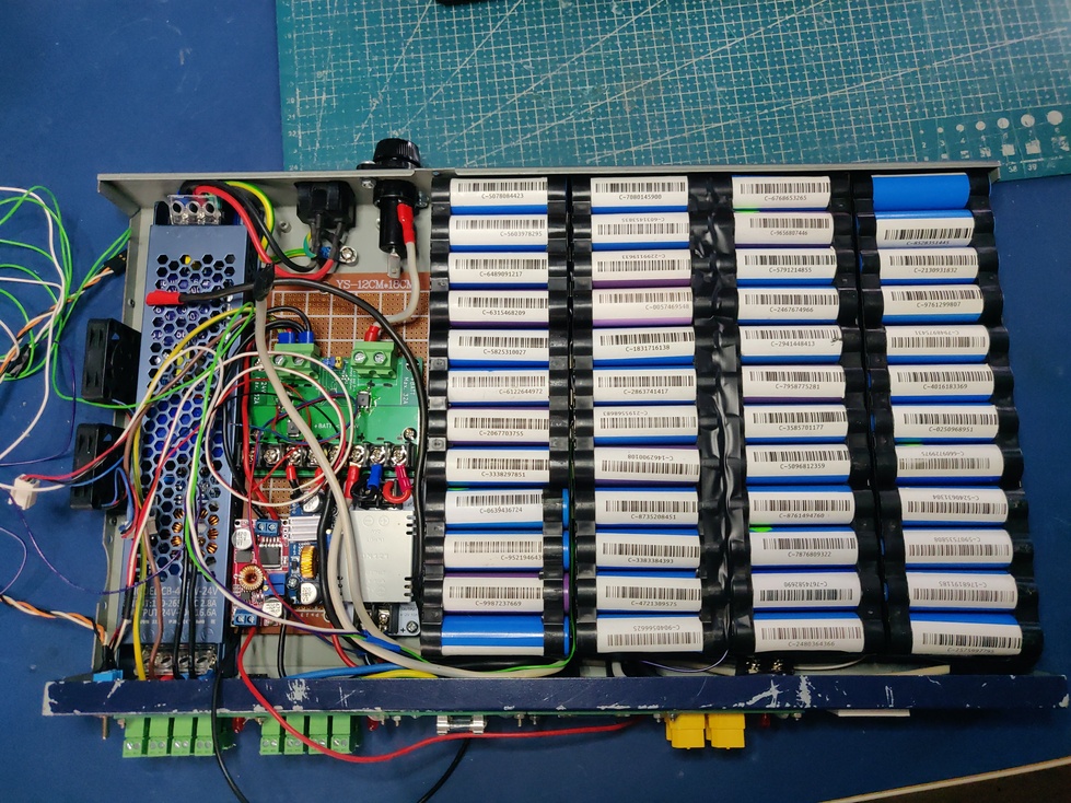 thumb-battery-pack-inserted.jpg